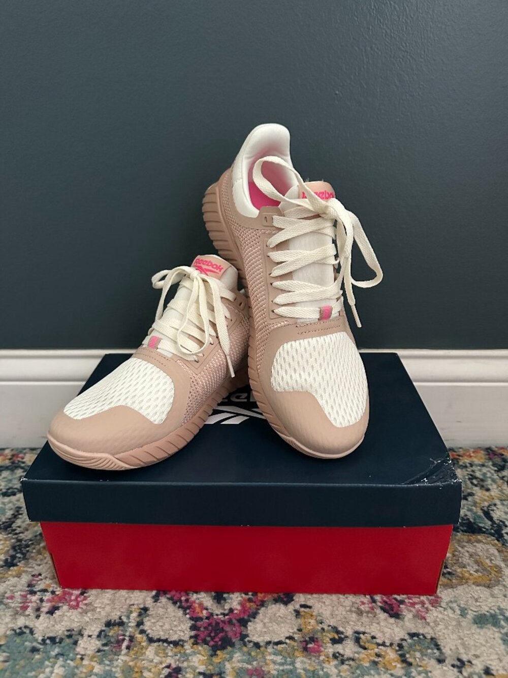 Reebok Womens Flip Charge Training Entertainment Shoes - Size 8.5